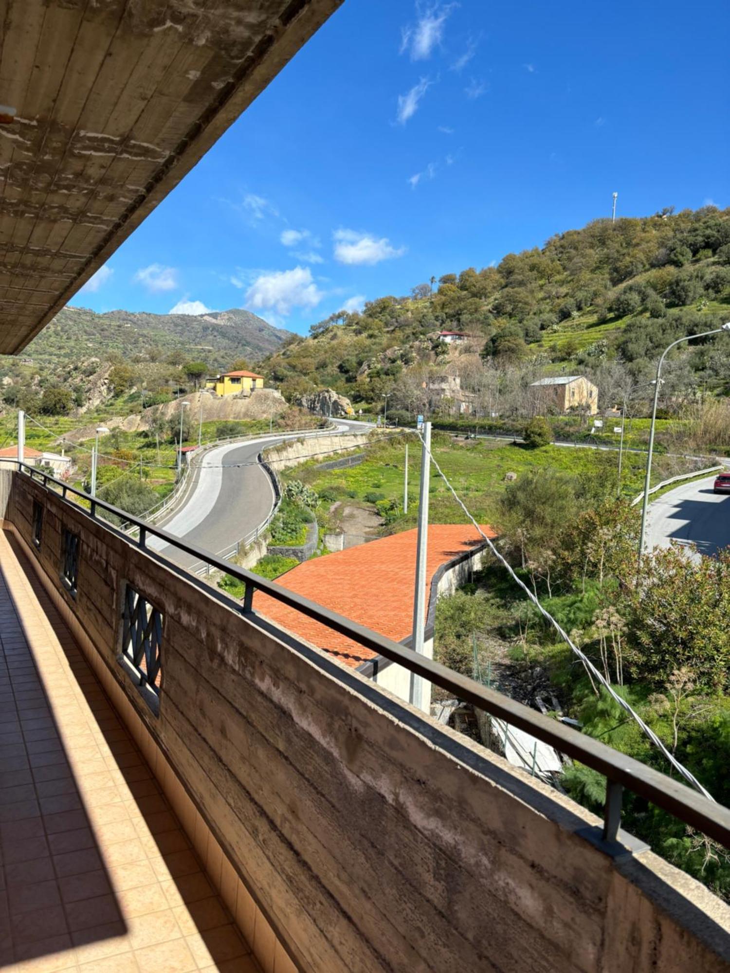 Appartamento Il Sole Dell'Alcantara Gaggi Esterno foto